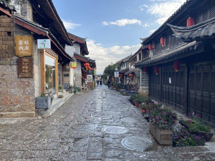 异地恋的情侣如何增进彼此的感情呢？